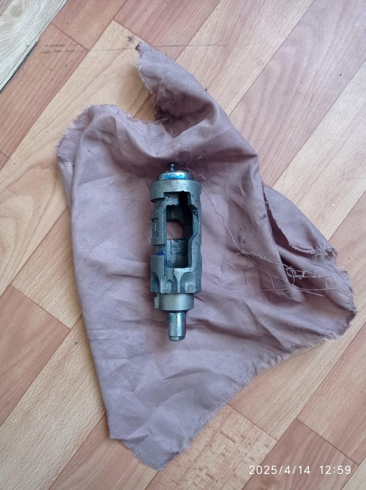 Cf-Moto	0800-064000	Копирный вал кпп Cfmoto X8 (деталь БУ)